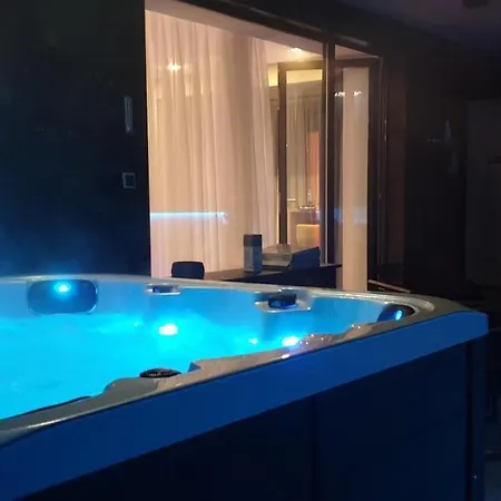 Mariah Deluxe In Silver Mountain